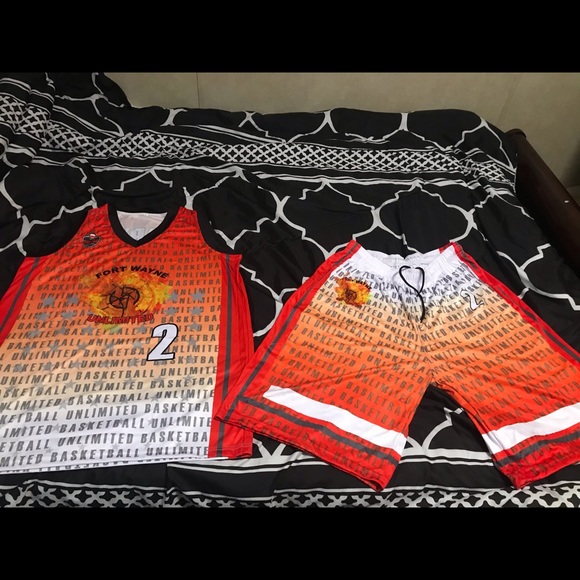 Custom jerseys - Picture 2 of 2